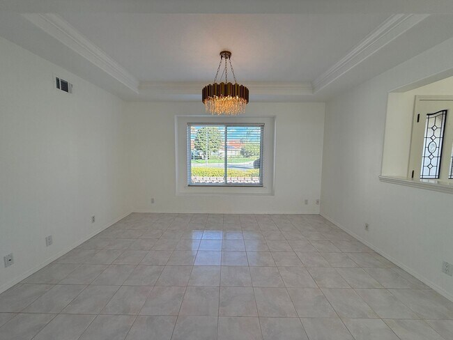Building Photo - 2441 Iron Ridge Ct