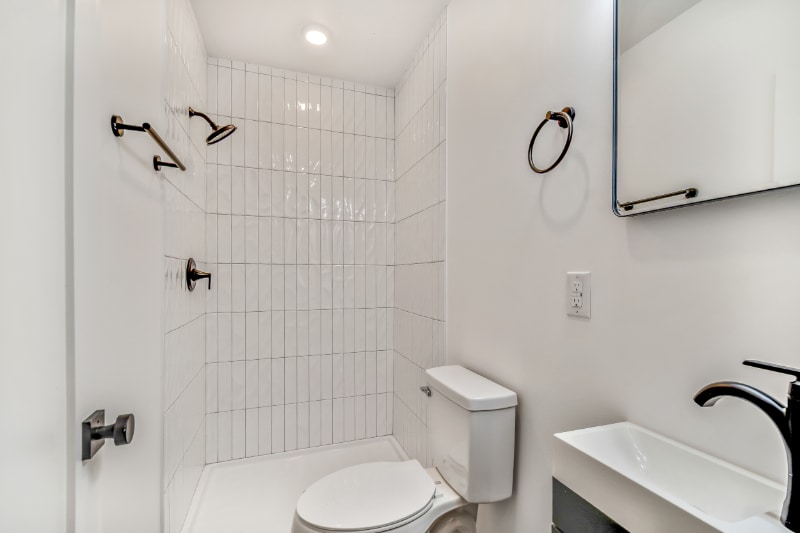 Building Photo - 3836 W Girard Ave