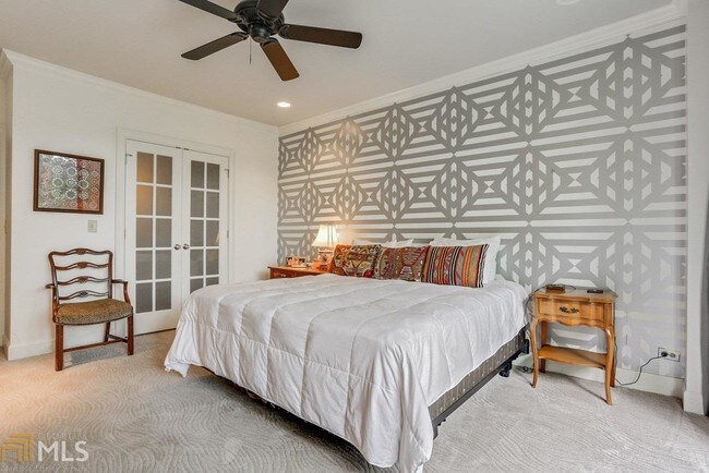 Building Photo - 2575 Peachtree Rd