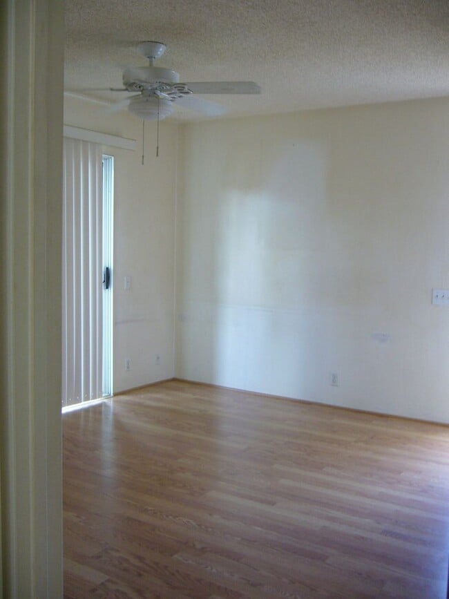 Primary Photo - Palm Villas Townhouse (Ewa) Ground floor unit 1, bedroom, 1 bath with 1 parking Avail 11/24