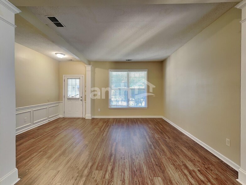 Building Photo - 3202 Davenport Park Ln