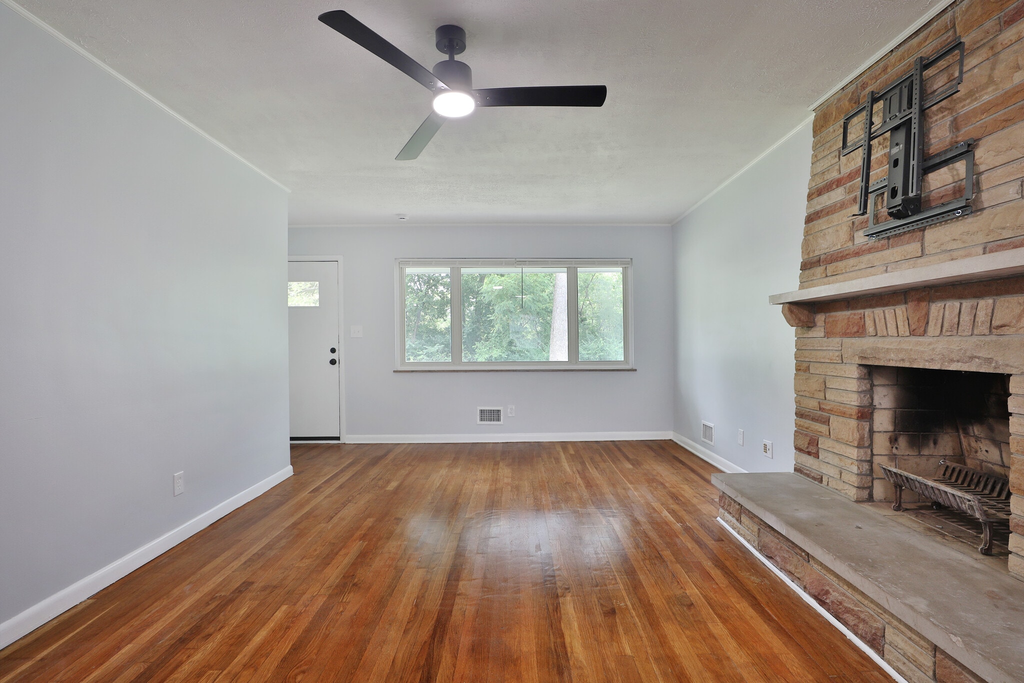 Building Photo - 4474 Starrett Rd