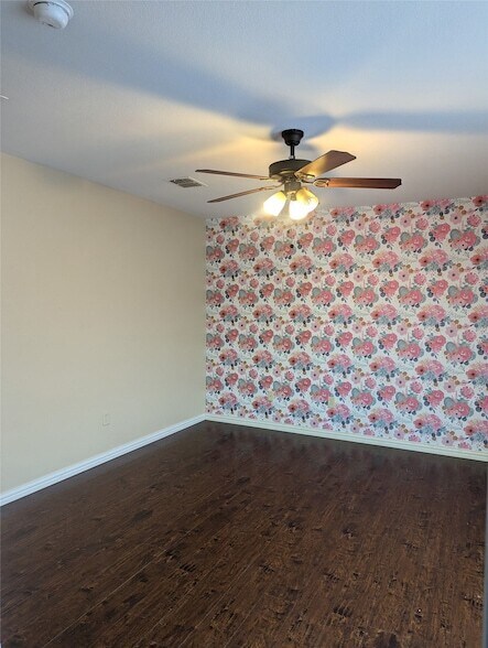 Building Photo - 8820 Wagon Trail