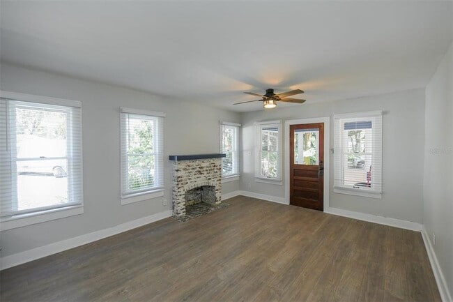 Building Photo - 1230 35th St