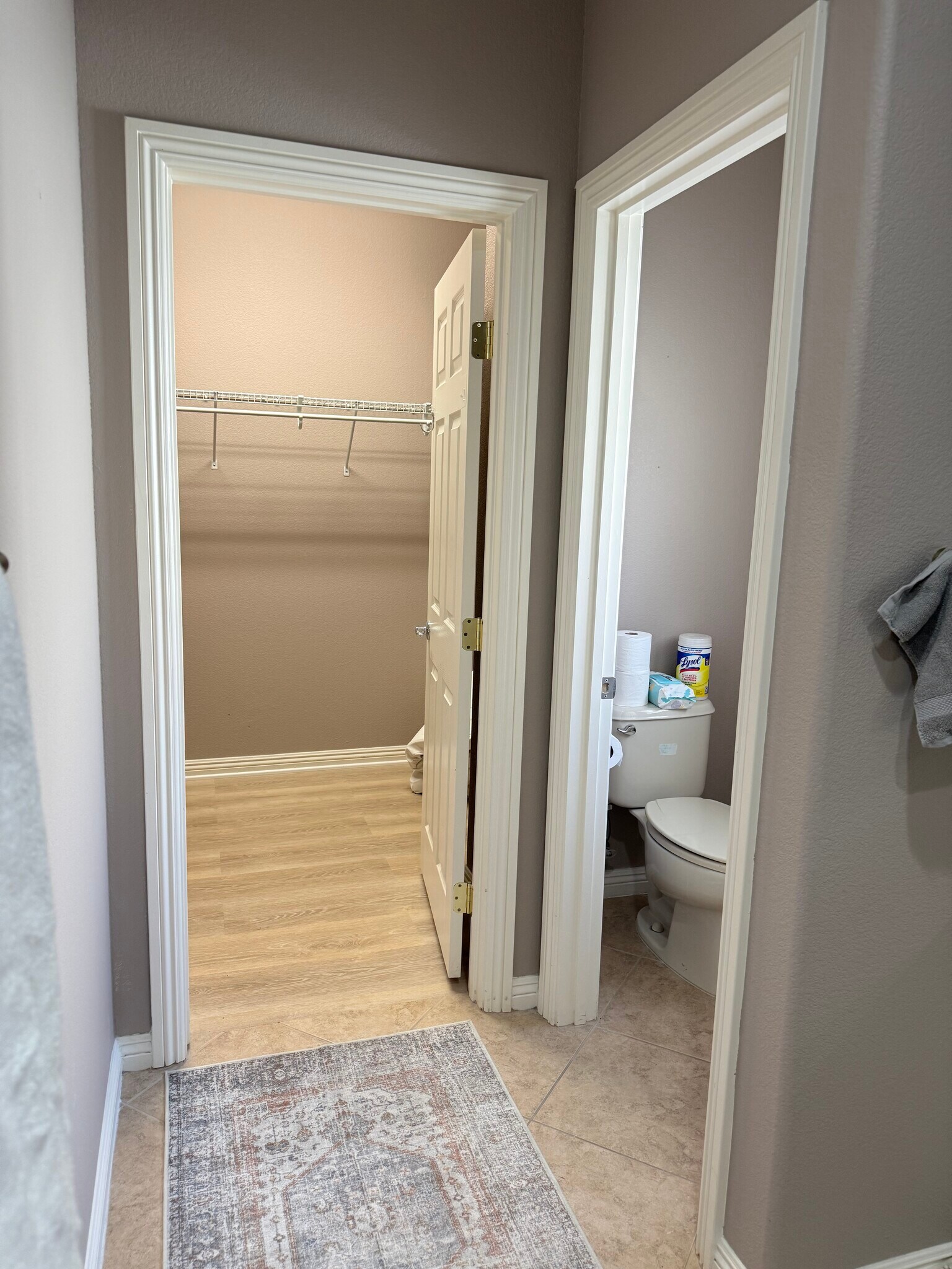 Building Photo - 10246 Rio de Thule Ln