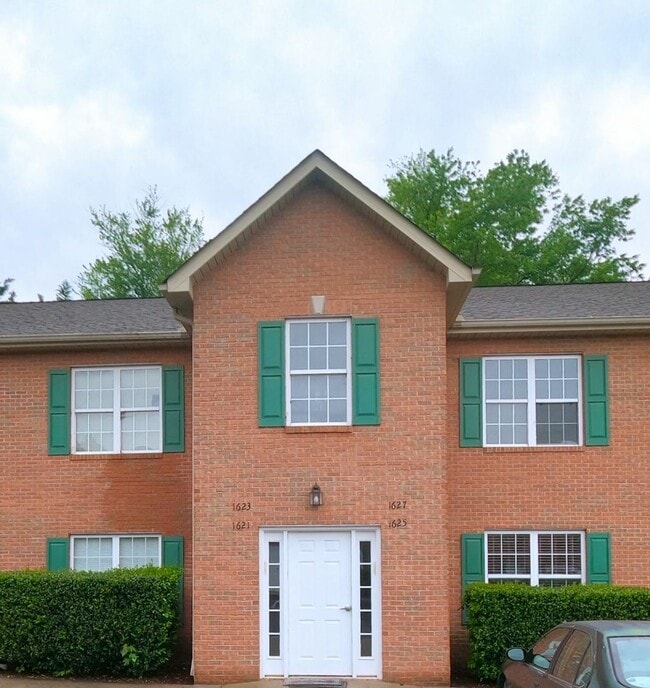 Building Photo - FOUNTAIN CITY: GROUND LEVEL 2 BEDROOM, 2 BATHROOM CONDO IN MAPLE CHASE