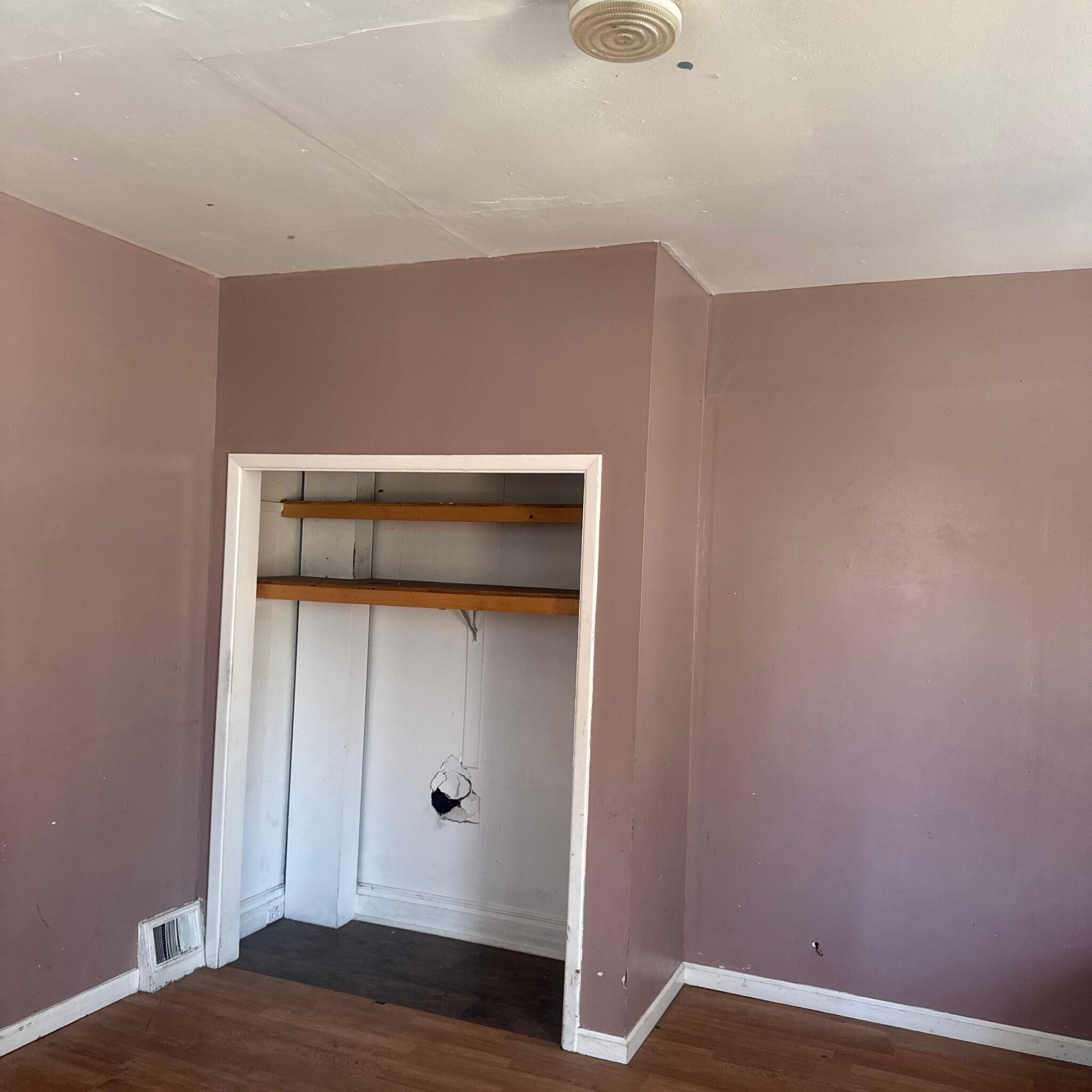 Building Photo - 4914 Plover Ave