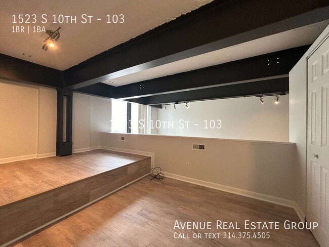 Building Photo - 1523 S 10th St