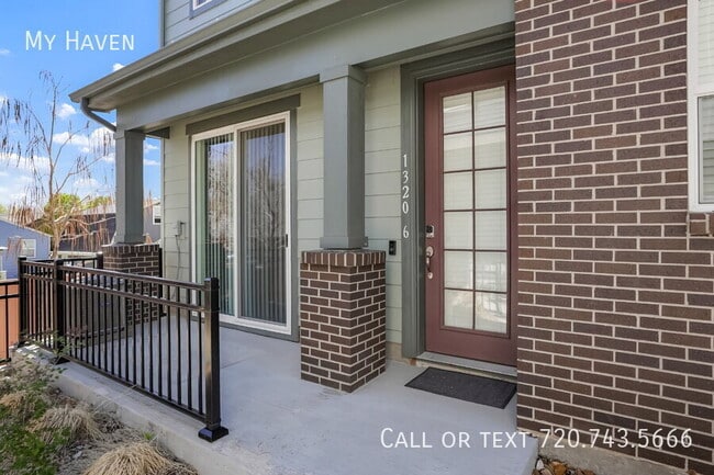 Primary Photo - 1320 Hoyt St