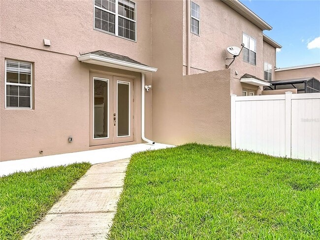 Building Photo - 14746 Clarkson Dr