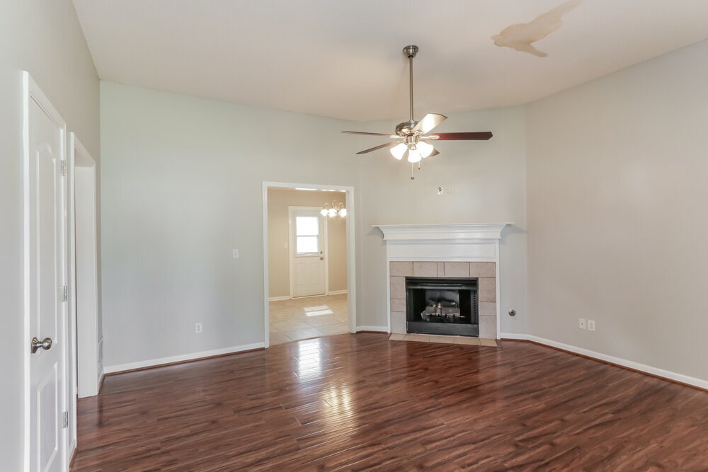 Building Photo - 1329 Annesdale Dr