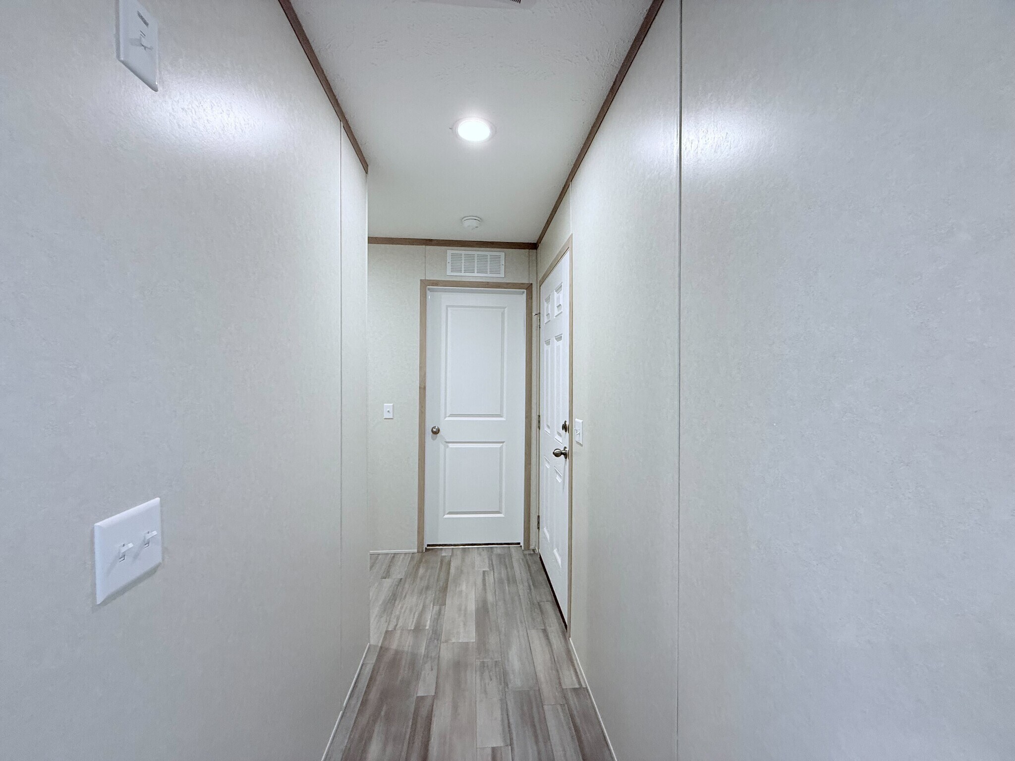 Building Photo - 29669 Danbury Ct