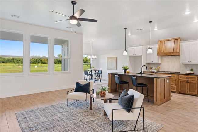 Building Photo - Brand New Home