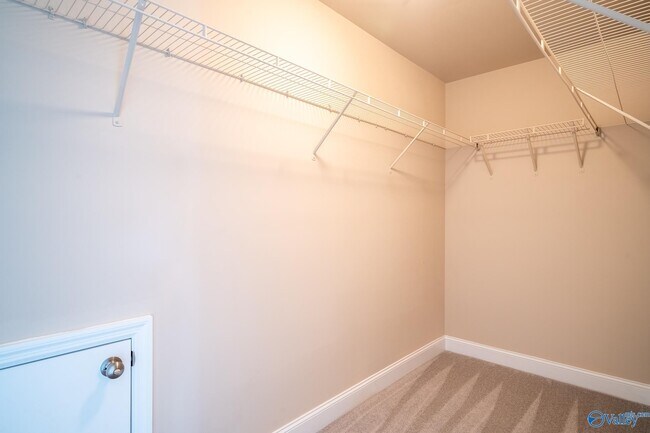 Building Photo - 110 Wolf Creek Trail SW