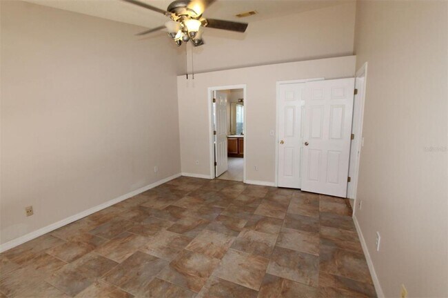 Building Photo - 476 Wexdon Ct