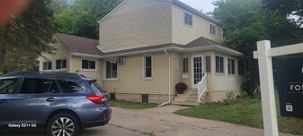 Building Photo - 22521 Hoffman St
