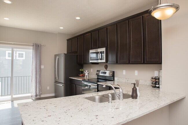 Building Photo - 2949 Kirkbride Way