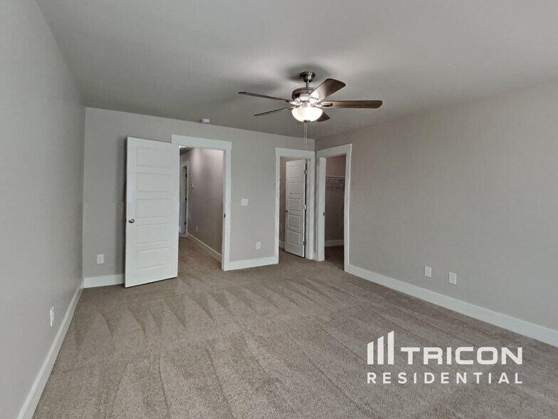 Building Photo - 777 Fireball Ct