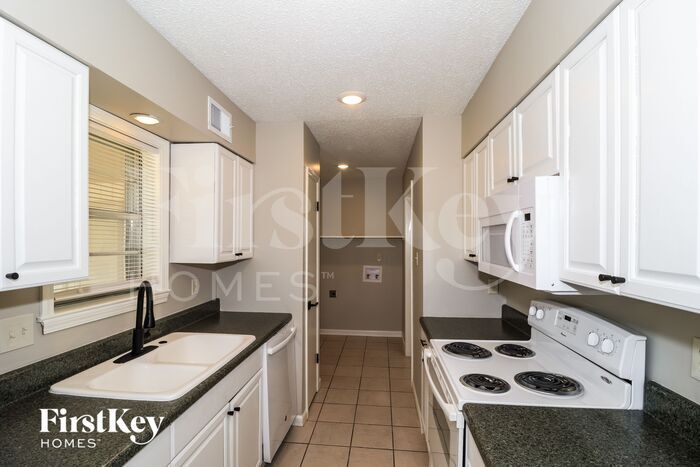 Building Photo - 4190 Brookhill Ln