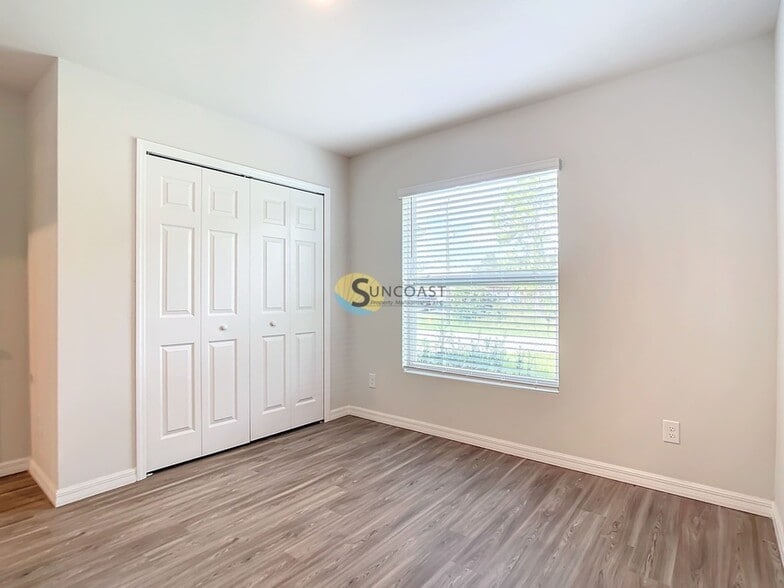 Building Photo - 2112 Dorion St