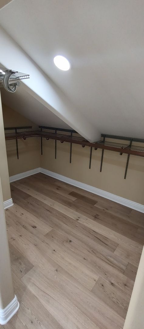 Building Photo - Upgraded Two Story Home - Bay Ho - View Lot - Central AC