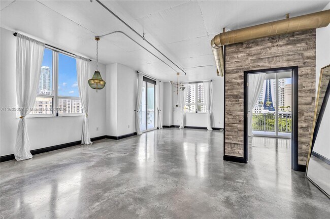 Building Photo - 2275 Biscayne Blvd Blvd
