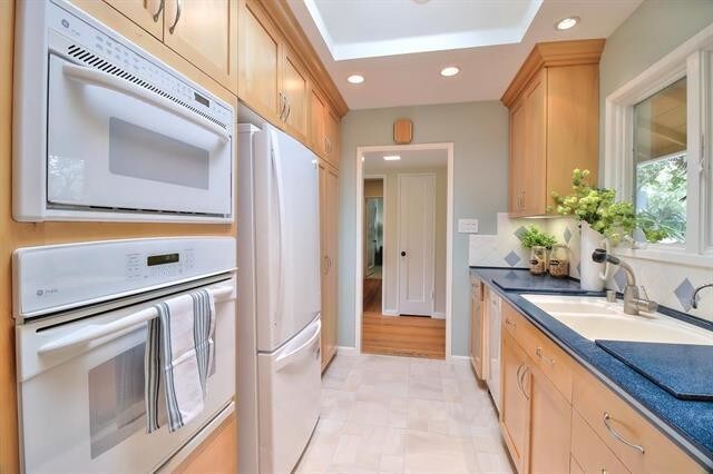 Building Photo - 793 Campbell Ave