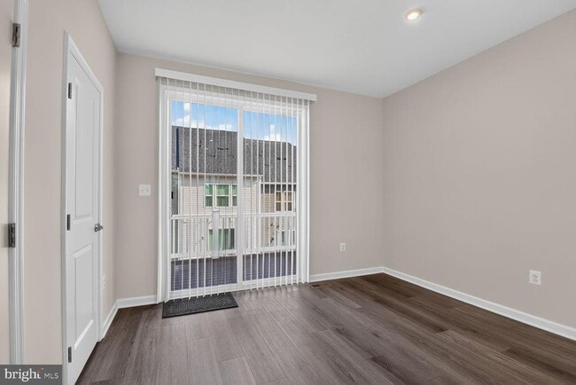 Building Photo - 168 Woodgate Cir