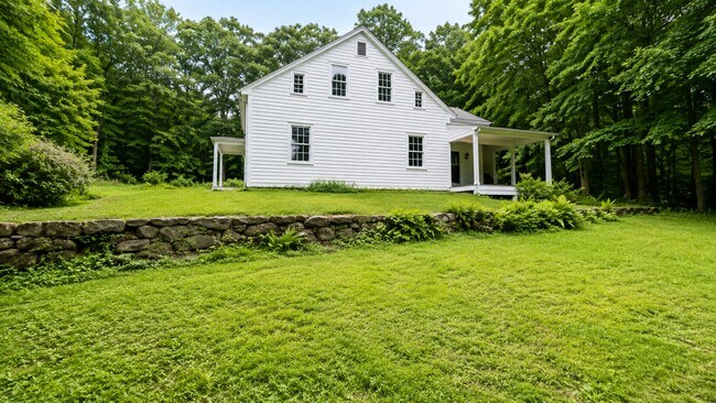Building Photo - 47 Scoville Rd