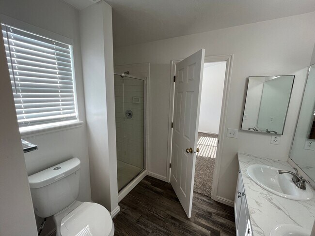 Building Photo - Beautifully Remodeled 4 Bed / 2 Bath Home in Stansbury Park