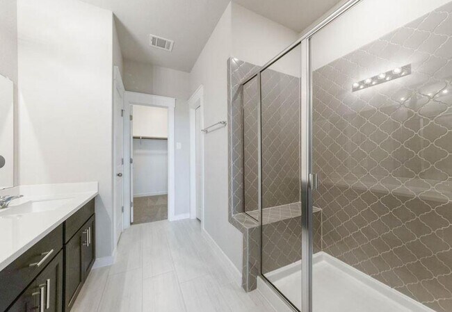 Building Photo - 2221 Rocoso Trl