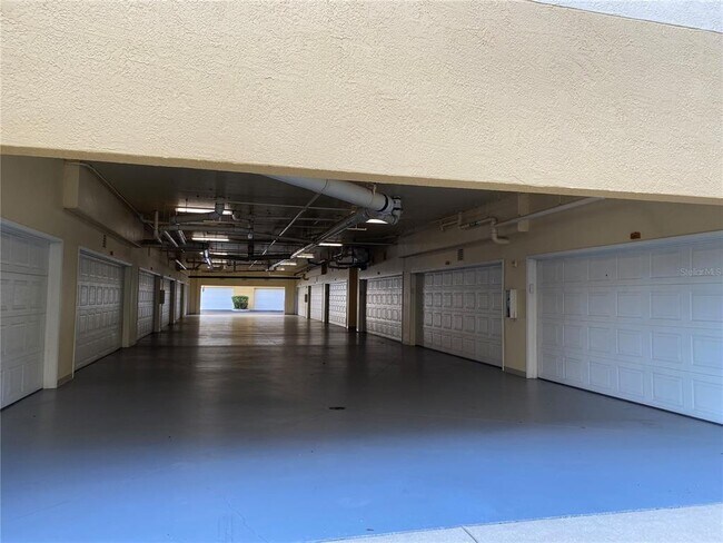 Building Photo - 6360 Water Crest Way