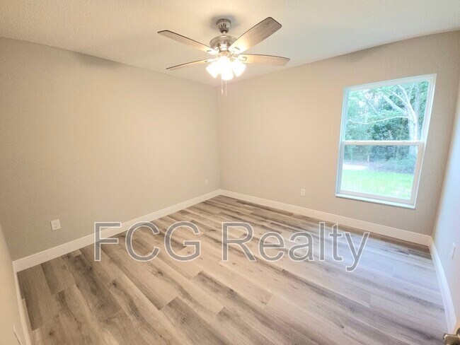 Building Photo - 7883 N Fieldstone Point