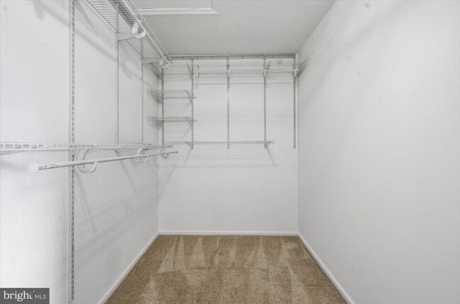 Building Photo - 47699 Whirlpool Square