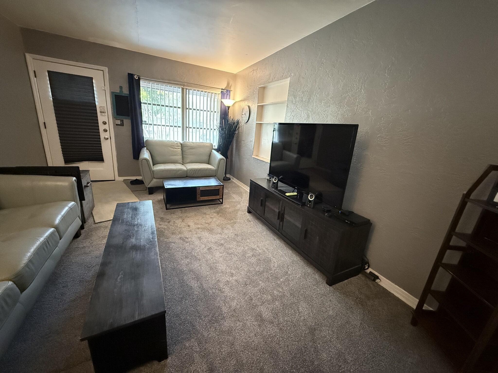 Livingroom - 4128 12th Ave N