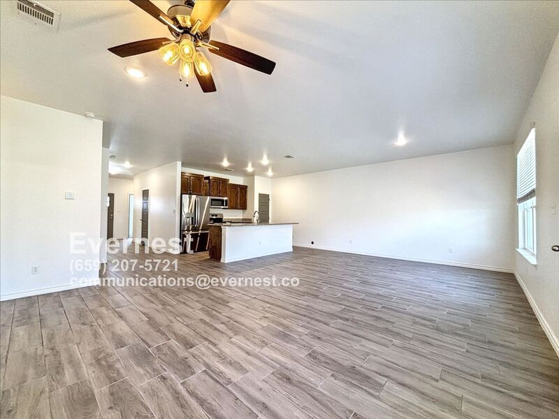 Building Photo - 8502 Trungle Rd