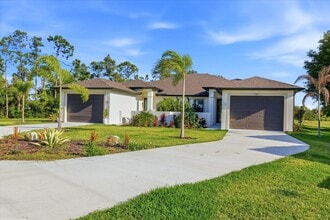 Building Photo - Luxury Duplex for Rent in Burnt Store Meadows, Punta Gorda**Reduced Rental Period Incentive**
