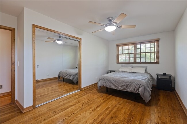 Building Photo - 33 Half Day Rd