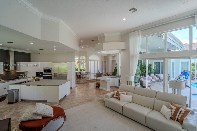 Building Photo - 2493 Poinciana Dr