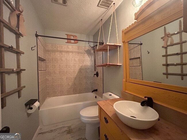 Building Photo - 102 Shawville Ln