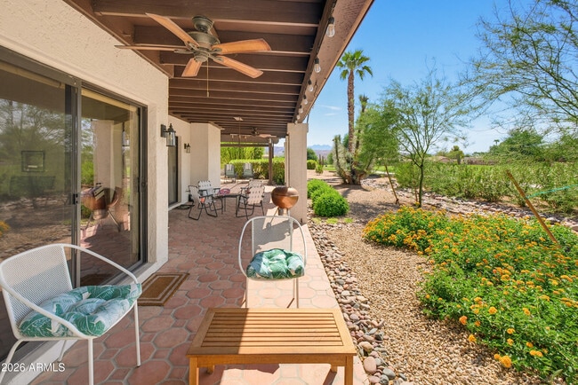 Building Photo - 18727 E Avenida Del Ray