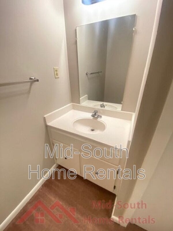 Building Photo - 3162 High Meadow Dr