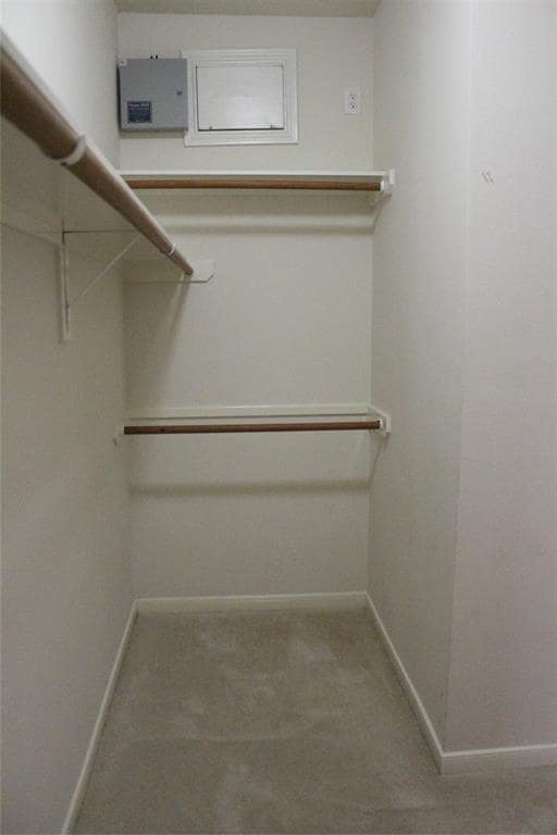 Building Photo - 22511 Parkvine Ln