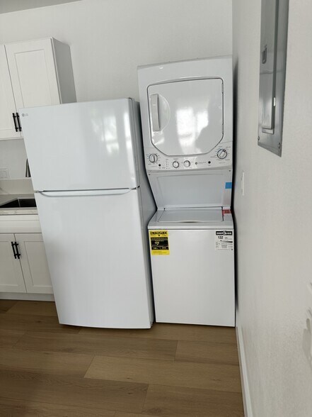 Primary Photo - 14601 Lofty St