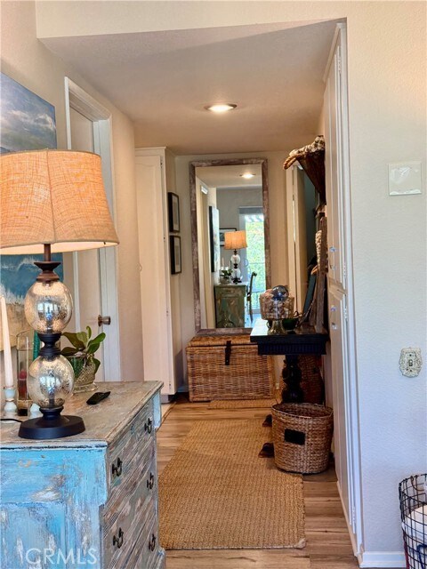 Building Photo - 863 Ronda Mendoza