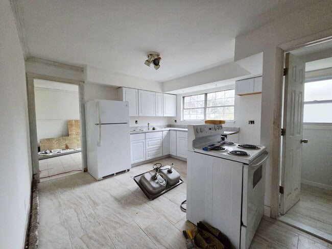 Building Photo - 153 Washington St