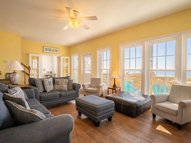 Building Photo - On Porpoise @ 36 Porpoise Place