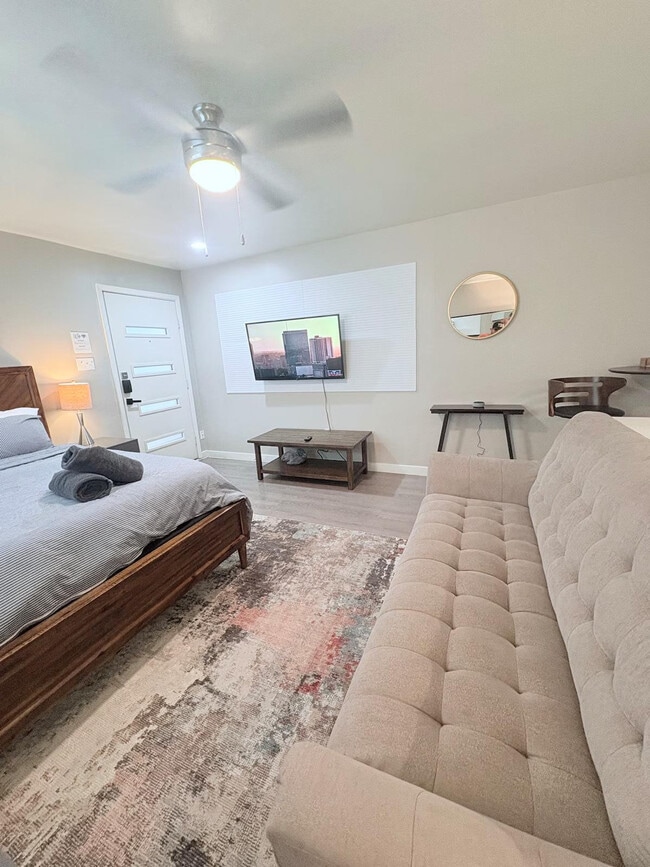 Building Photo - 6705 Great Northern Blvd