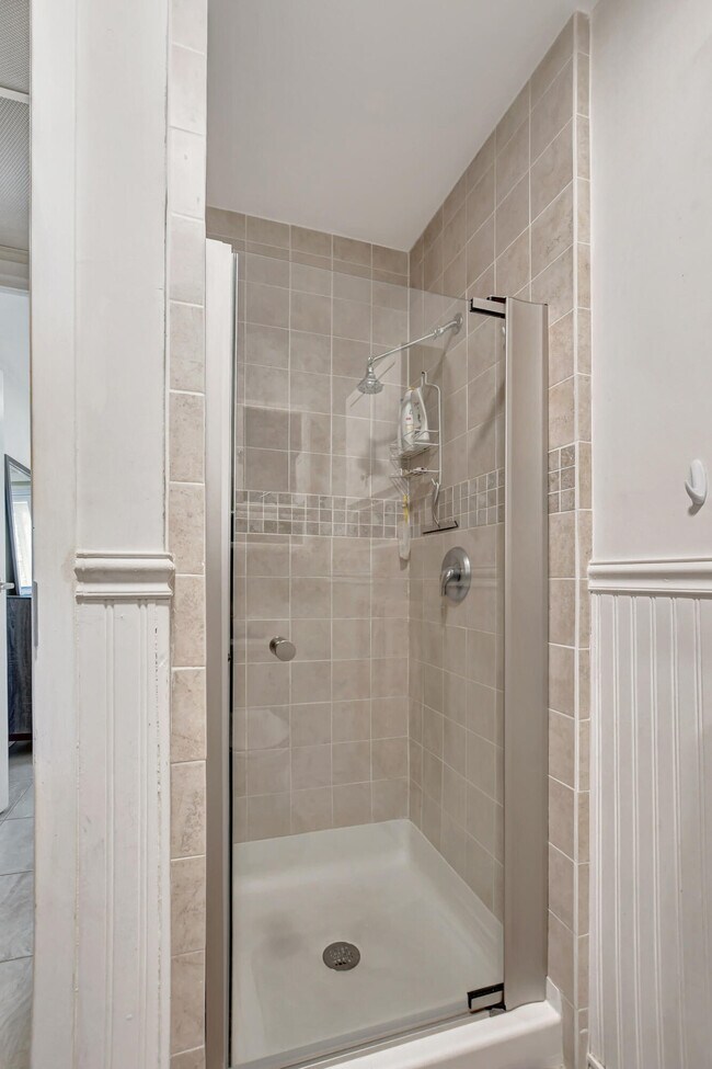 Building Photo - 169 Brittany Terrace