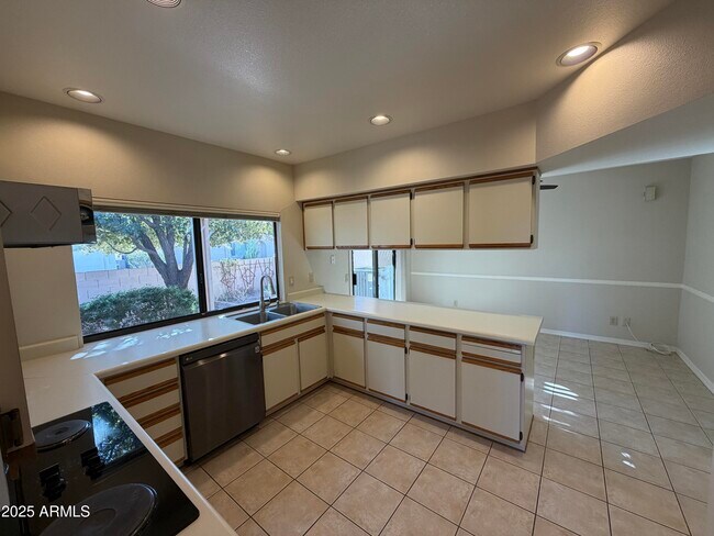 Building Photo - 26629 S Sageberry Dr